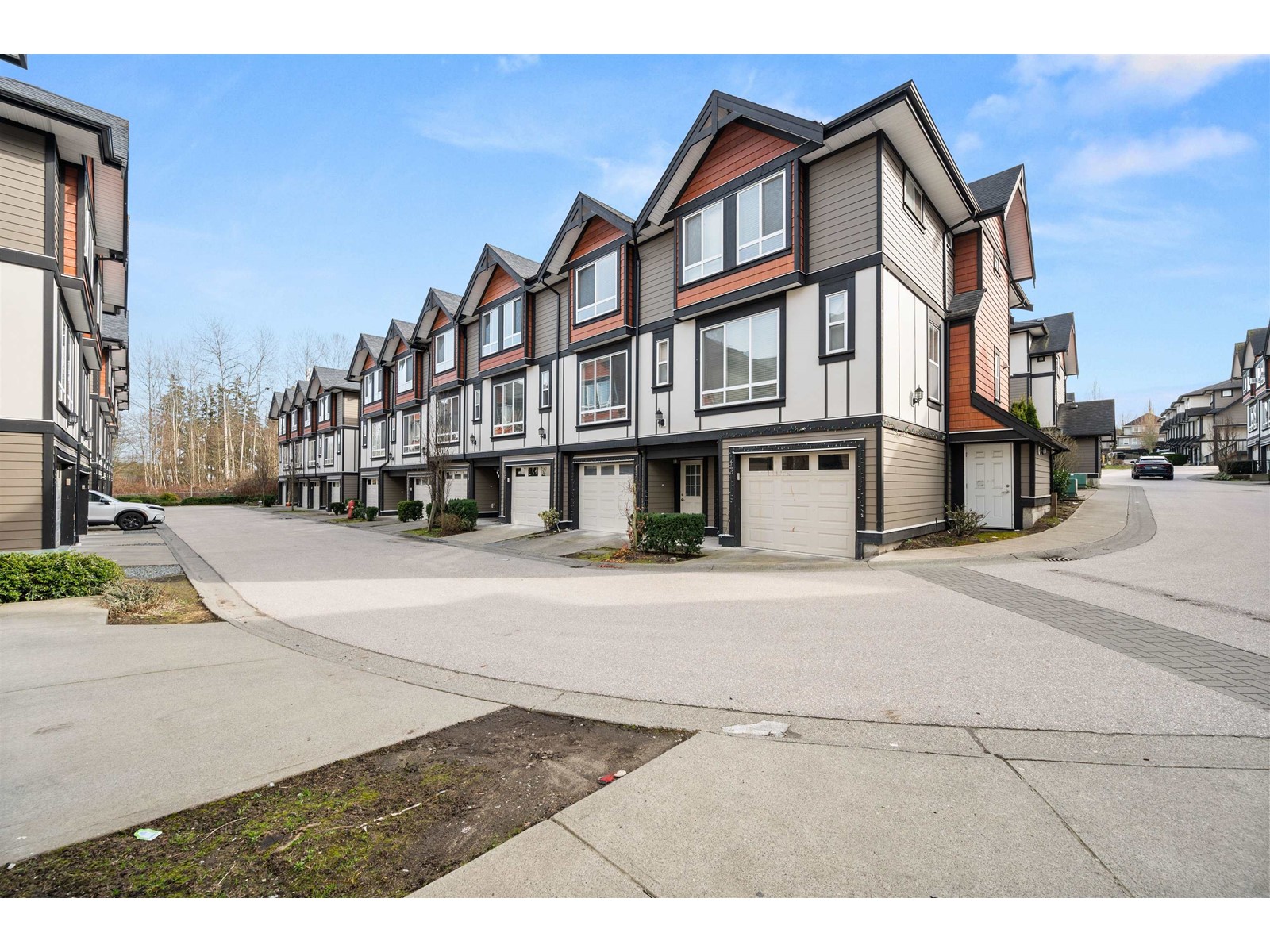 15 6378 142 STREET, Surrey, British Columbia