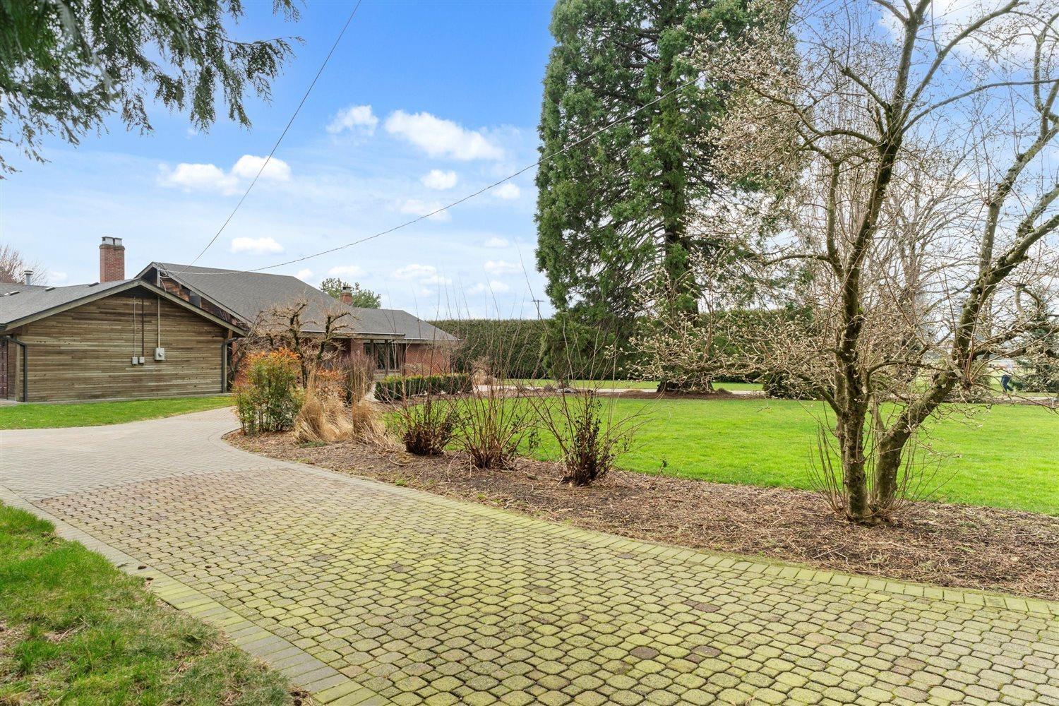 48810 Chilliwack Central Road, East Chilliwack, Chilliwack, British Columbia  V2P 6H3 - Photo 2 - R2975378