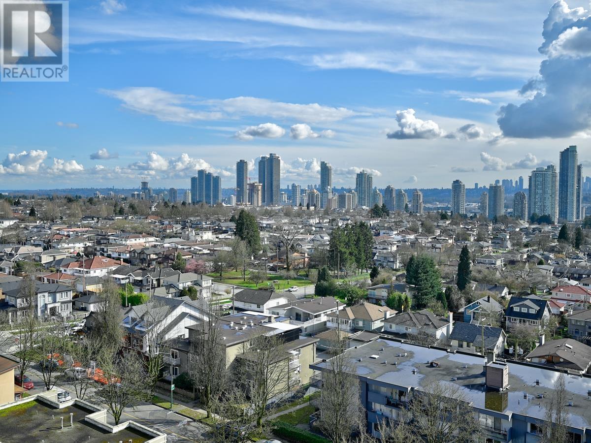 Listing Picture 2 of 31 : 1006 3920 HASTINGS STREET, Burnaby / 本拿比 - 魯藝地產 Yvonne Lu Group - MLS Medallion Club Member