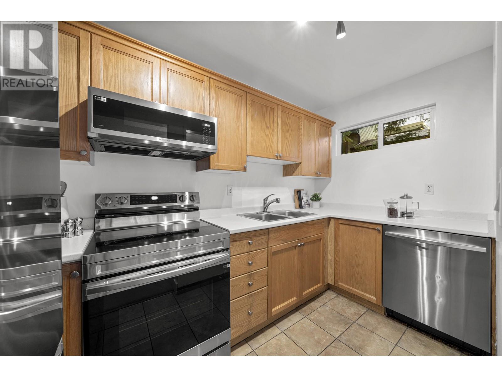 406 215 Mowat Street, New Westminster, British Columbia  V3M 4B1 - Photo 14 - R2975497
