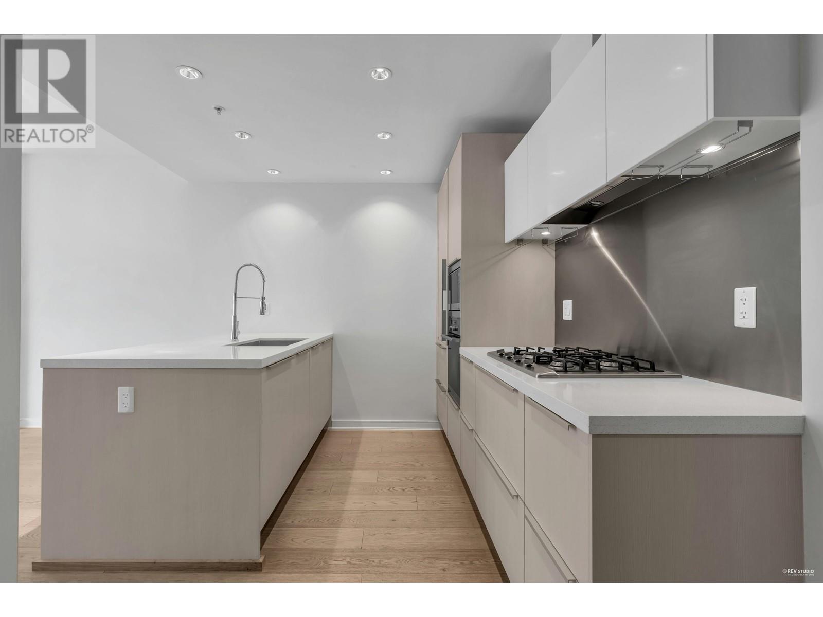 706 1661 Ontario Street, Vancouver, British Columbia  V5Y 0C3 - Photo 3 - R2975510