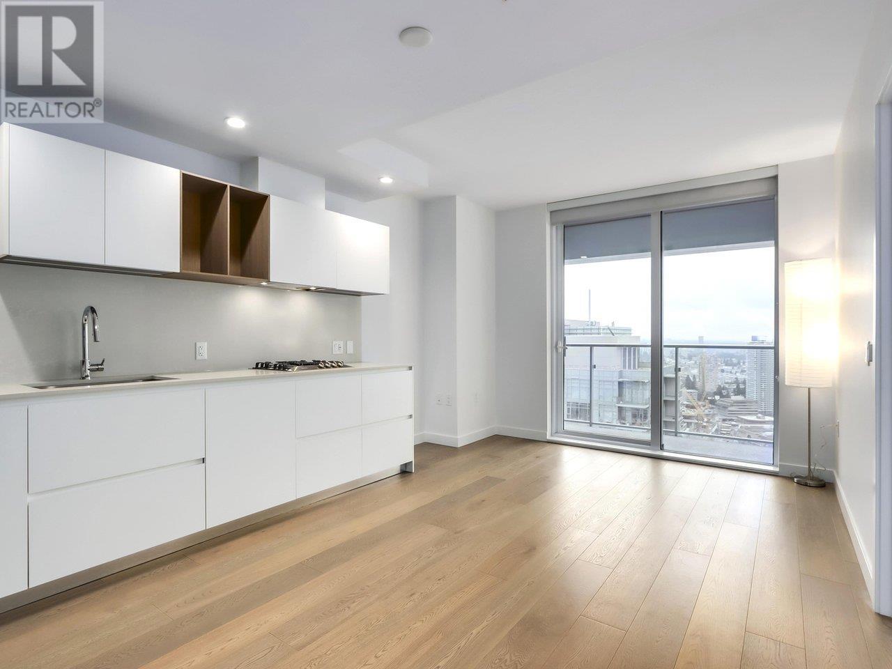 Listing Picture 3 of 27 : 3801 6000 MCKAY AVENUE, Burnaby / 本拿比 - 魯藝地產 Yvonne Lu Group - MLS Medallion Club Member