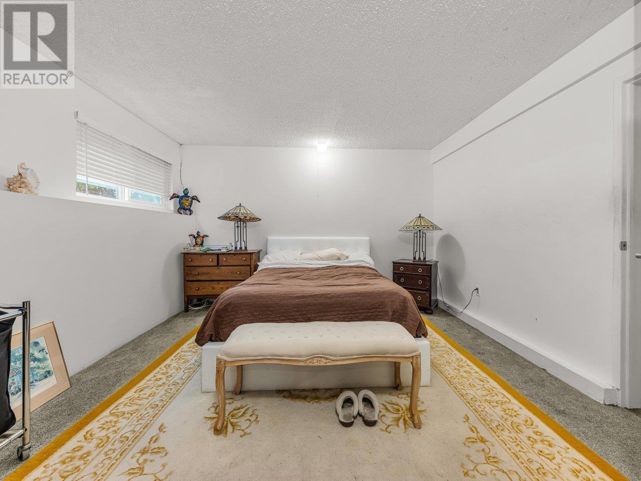 151 N Holdom Avenue, Burnaby, British Columbia  V5B 1K2 - Photo 25 - R2975527
