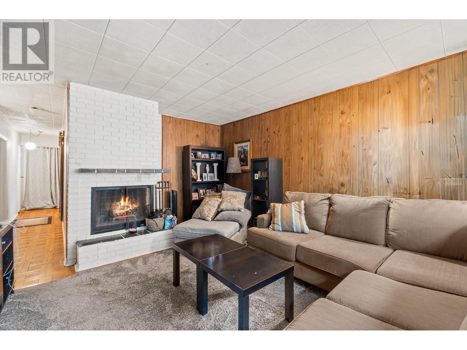 837 Windermere Street, Vancouver, British Columbia  V5K 4J5 - Photo 4 - R2975547