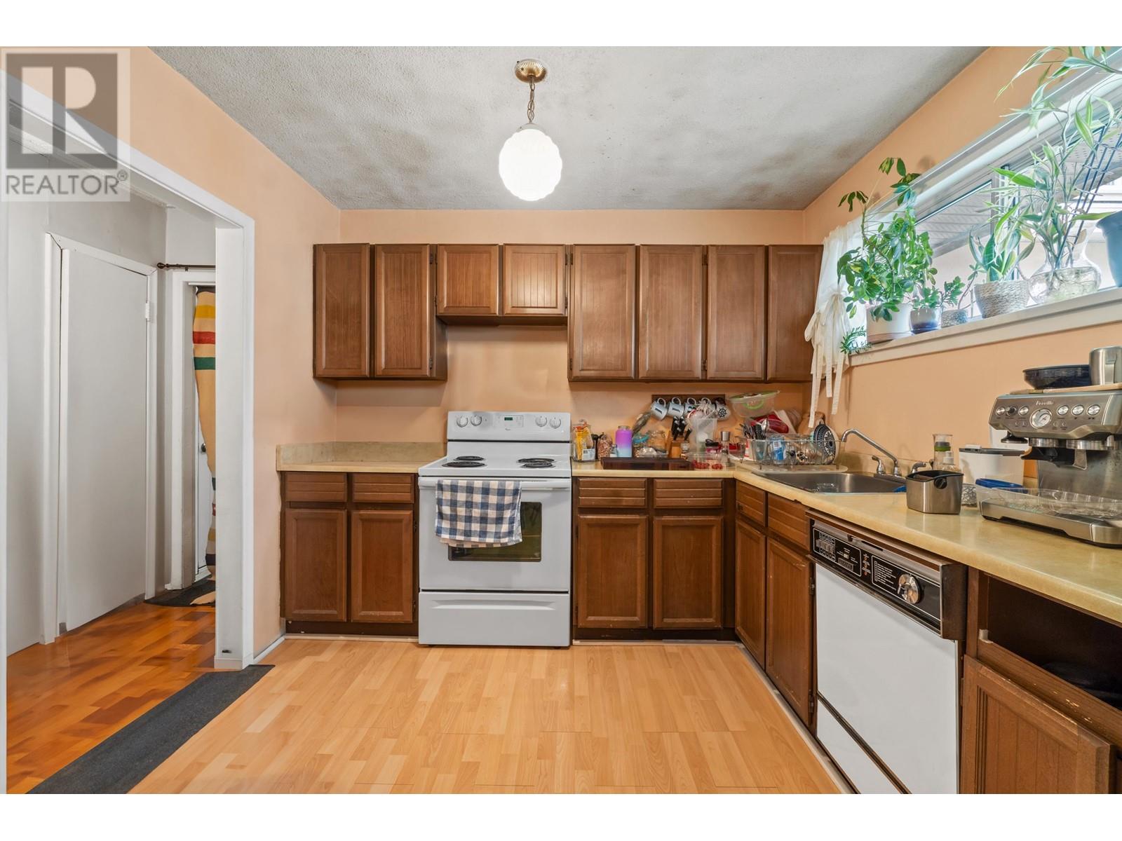 837 Windermere Street, Vancouver, British Columbia  V5K 4J5 - Photo 7 - R2975547