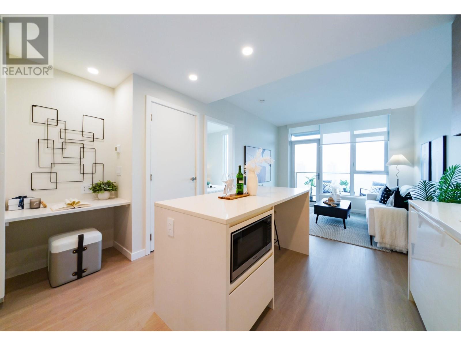 Listing Picture 11 of 28 : 5802 2108 GILMORE AVENUE, Burnaby / 本拿比 - 魯藝地產 Yvonne Lu Group - MLS Medallion Club Member