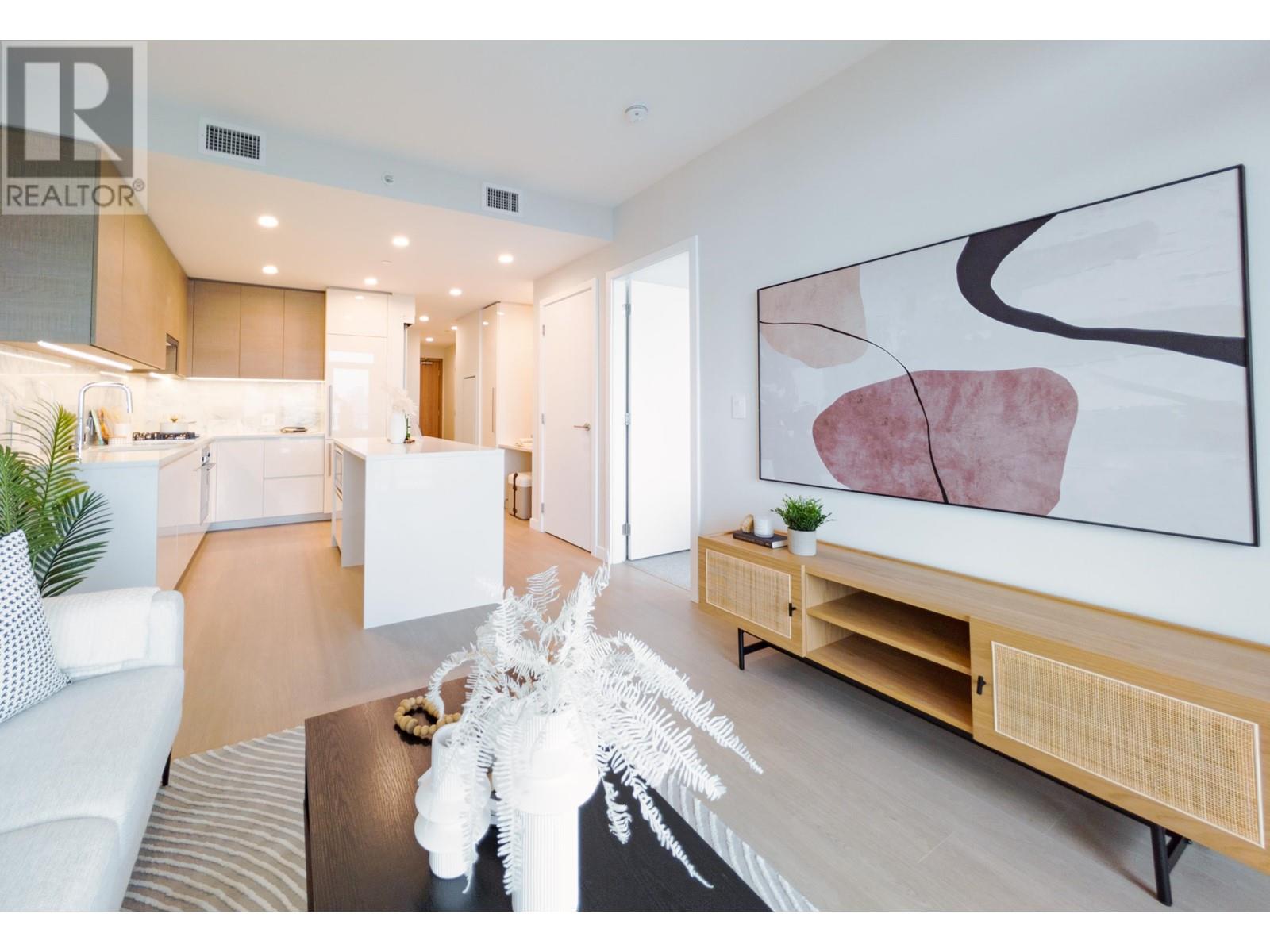 Listing Picture 3 of 28 : 5802 2108 GILMORE AVENUE, Burnaby / 本拿比 - 魯藝地產 Yvonne Lu Group - MLS Medallion Club Member