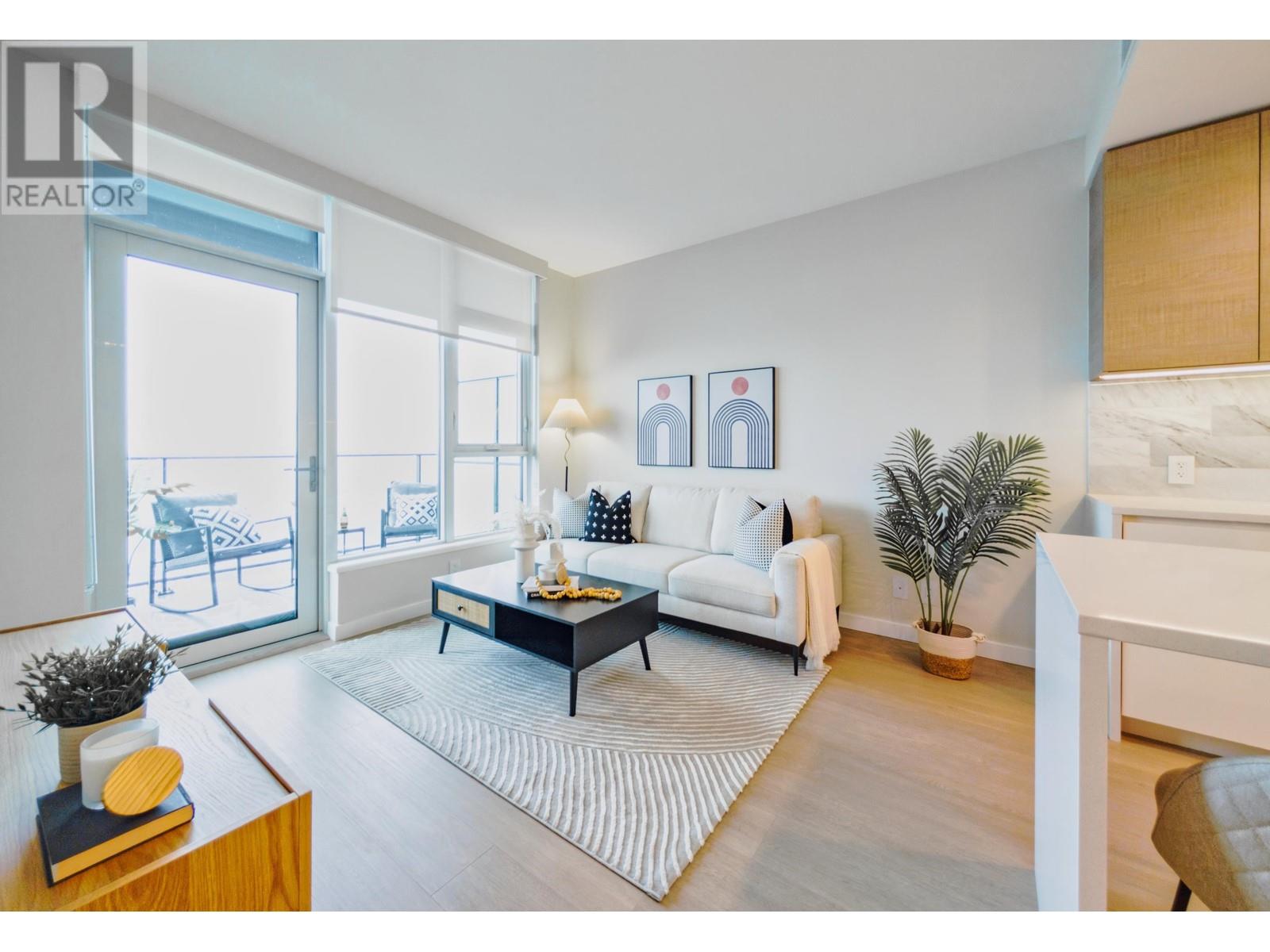 Listing Picture 2 of 28 : 5802 2108 GILMORE AVENUE, Burnaby / 本拿比 - 魯藝地產 Yvonne Lu Group - MLS Medallion Club Member