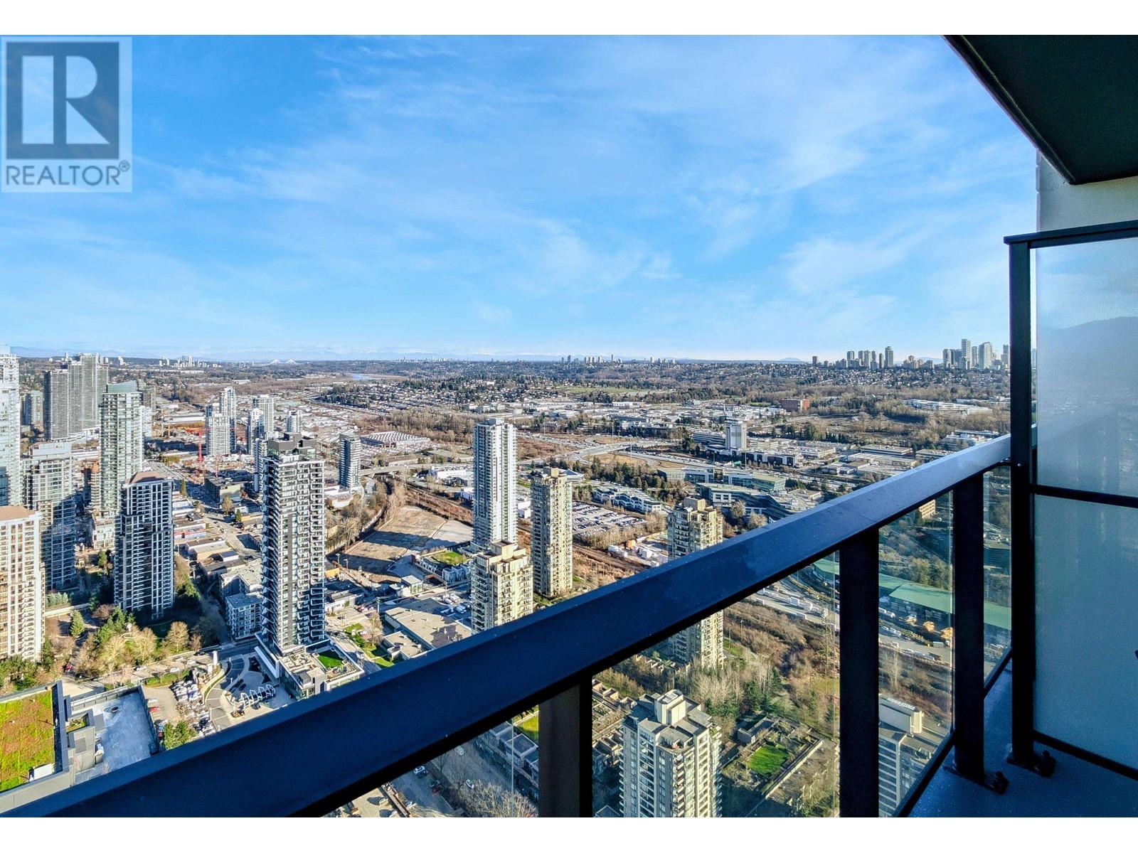 Listing Picture 6 of 28 : 5802 2108 GILMORE AVENUE, Burnaby / 本拿比 - 魯藝地產 Yvonne Lu Group - MLS Medallion Club Member