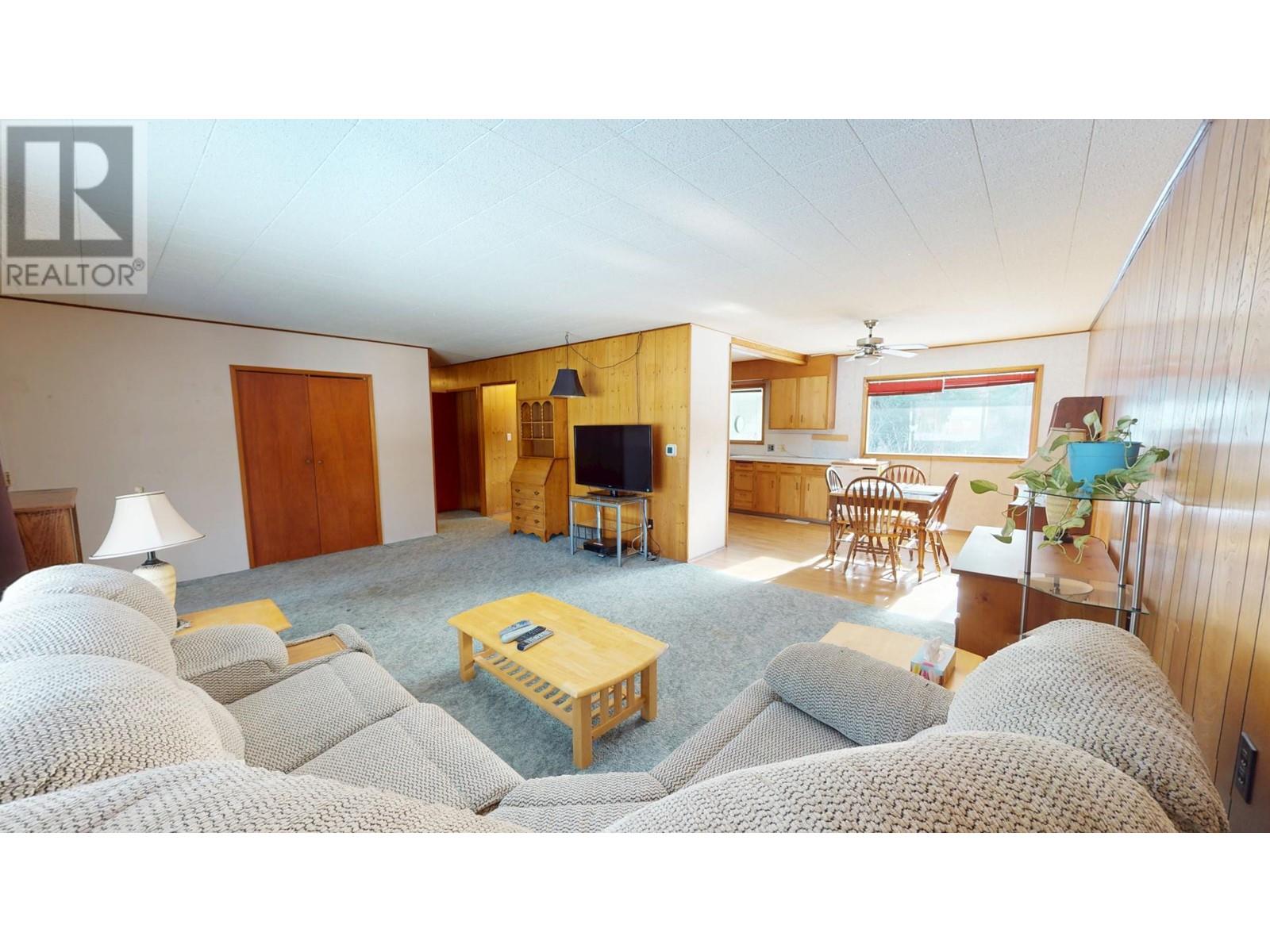 Property at 99 Tamarac Avenue image 5