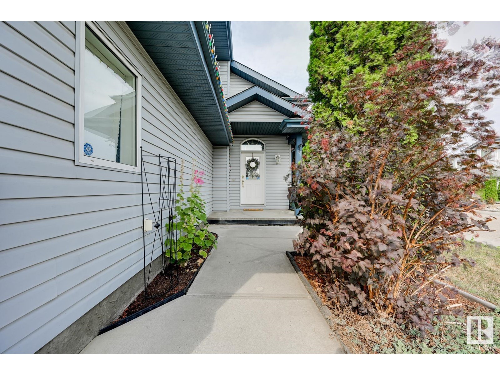 Property at 13006 141B AV NW image 2
