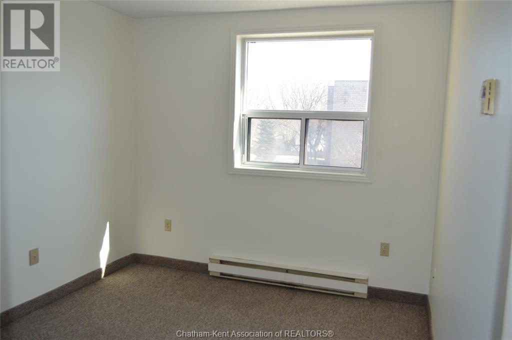Property at 140 Park AVENUE East Unit# 301 image 3
