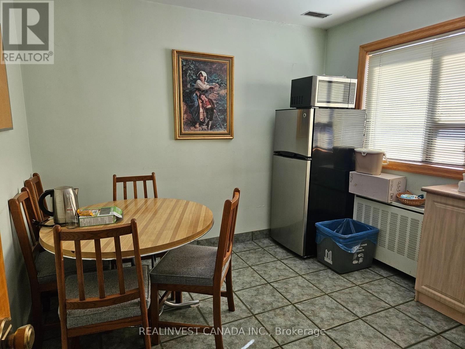 795 Wilson Avenue, Toronto, Ontario  M3K 1E4 - Photo 20 - W12009611