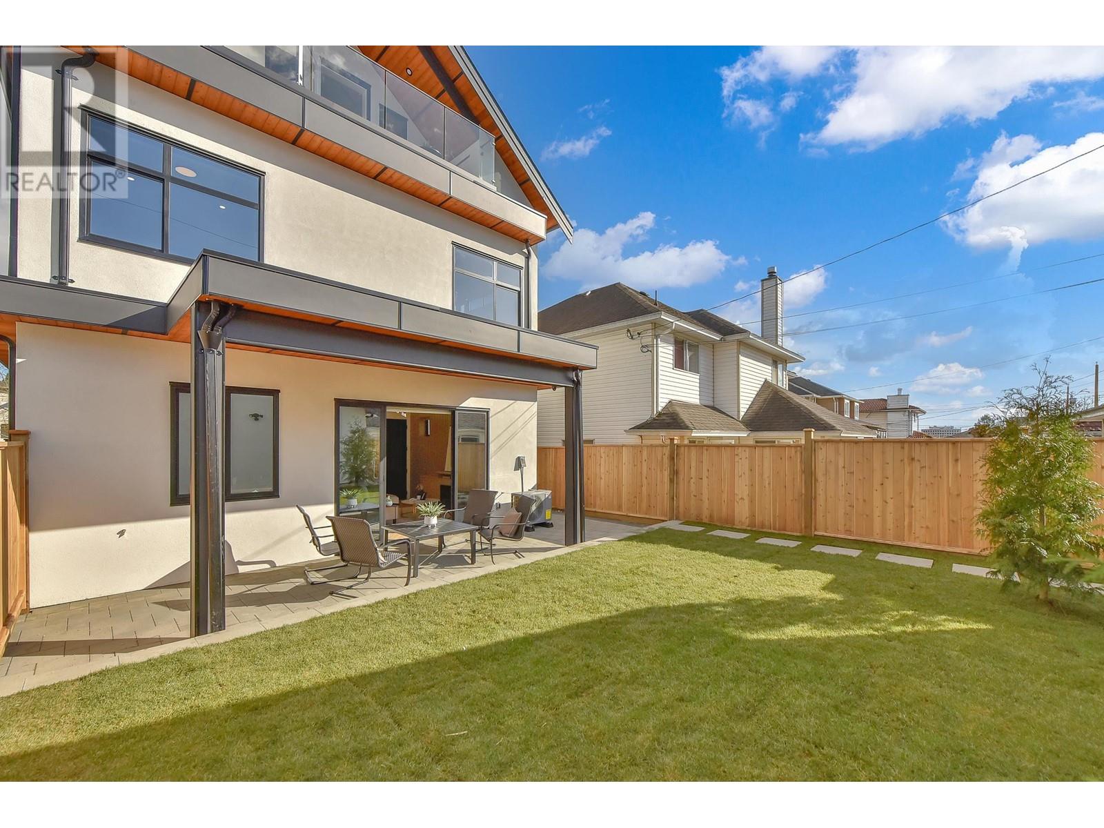 2 8079 Selkirk Street, Vancouver, British Columbia  V6P 4H8 - Photo 35 - R2974412