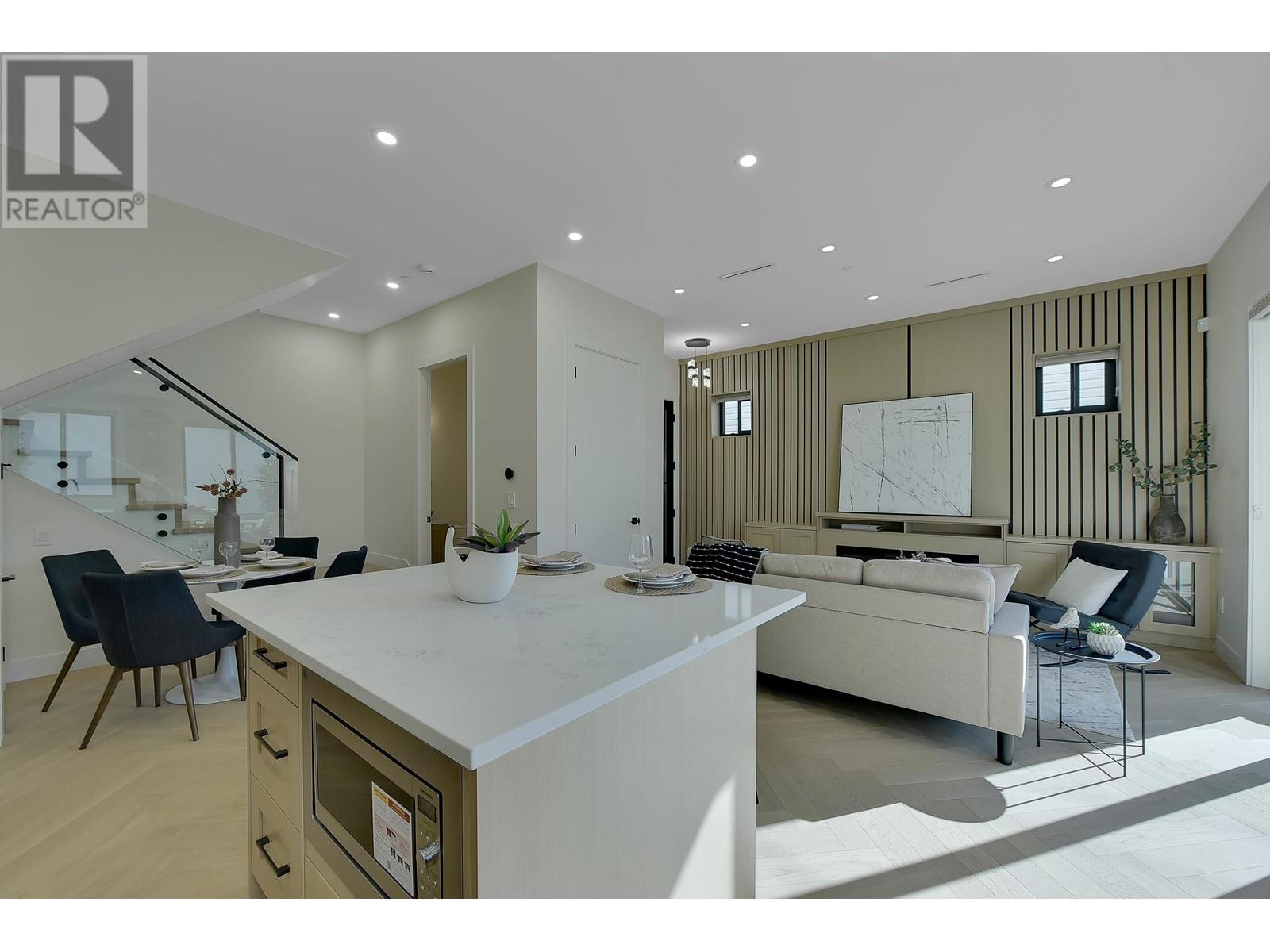 2 8079 Selkirk Street, Vancouver, British Columbia  V6P 4H8 - Photo 11 - R2974412