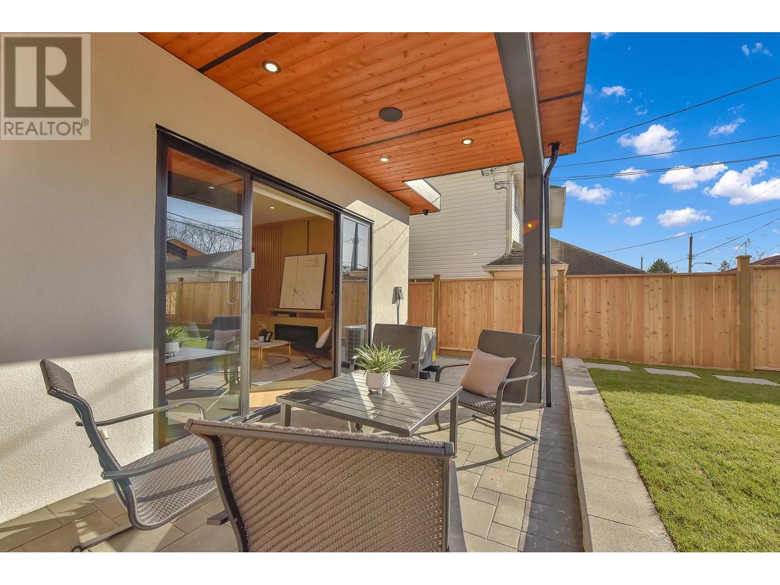 2 8079 Selkirk Street, Vancouver, British Columbia  V6P 4H8 - Photo 37 - R2974412