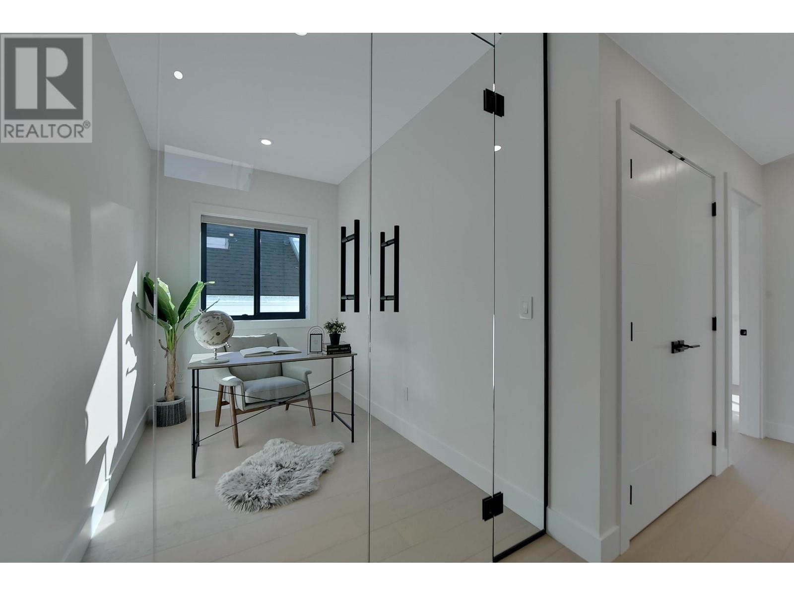2 8079 Selkirk Street, Vancouver, British Columbia  V6P 4H8 - Photo 19 - R2974412