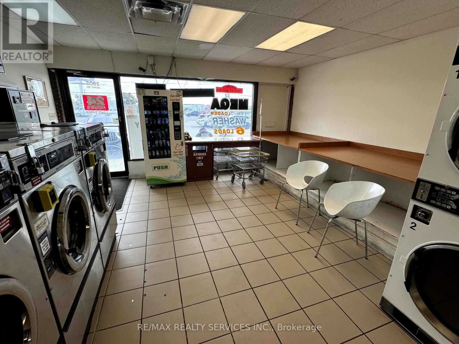 2905 Derry Road, Mississauga, Ontario  L4T 1A6 - Photo 8 - W12010820