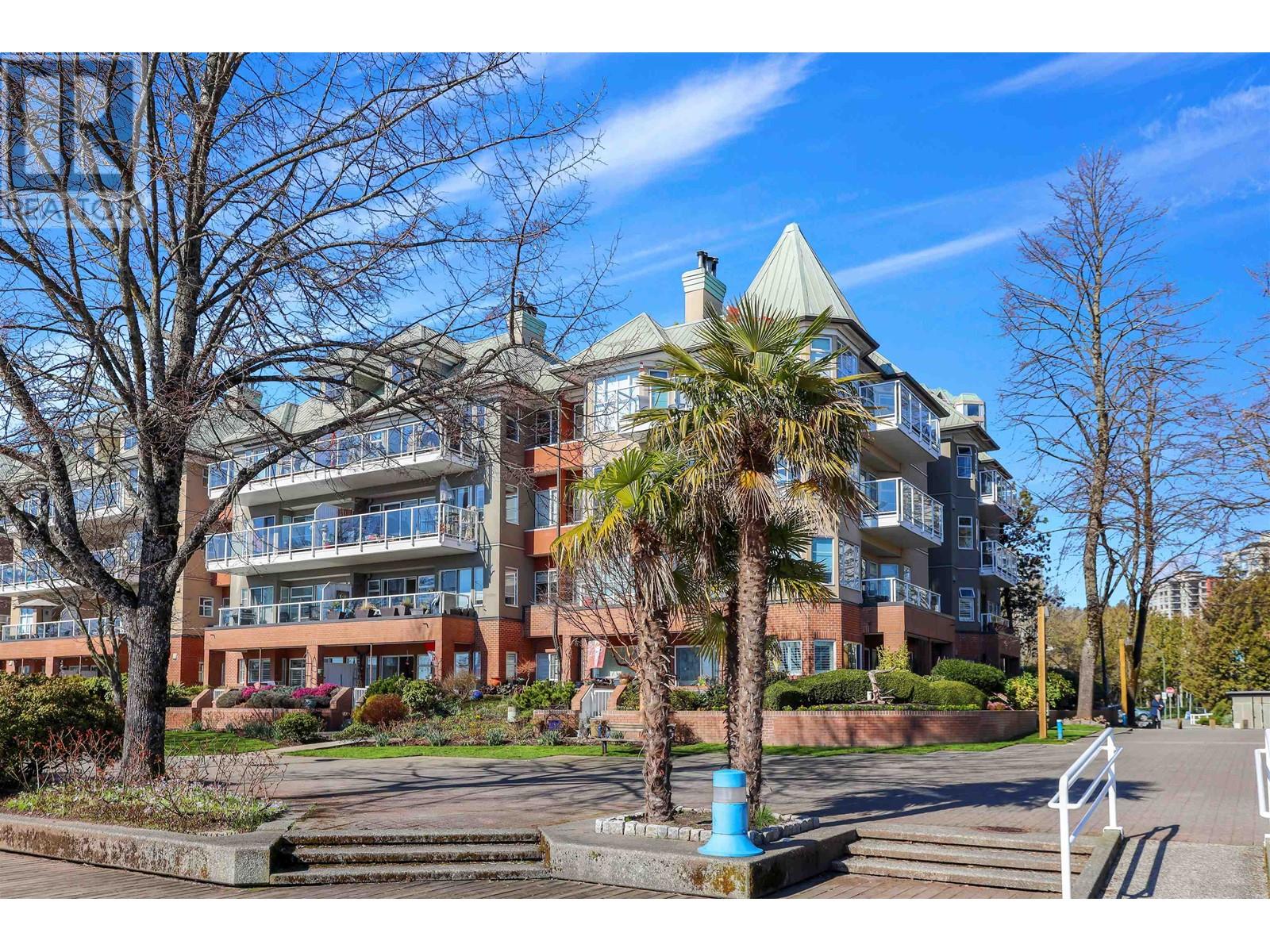114 12 K DE K COURT, new westminster, British Columbia