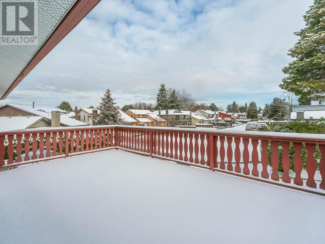 Listing Picture 4 of 21 : 4331 LANCELOT DRIVE, Richmond / 烈治文 - 魯藝地產 Yvonne Lu Group - MLS Medallion Club Member