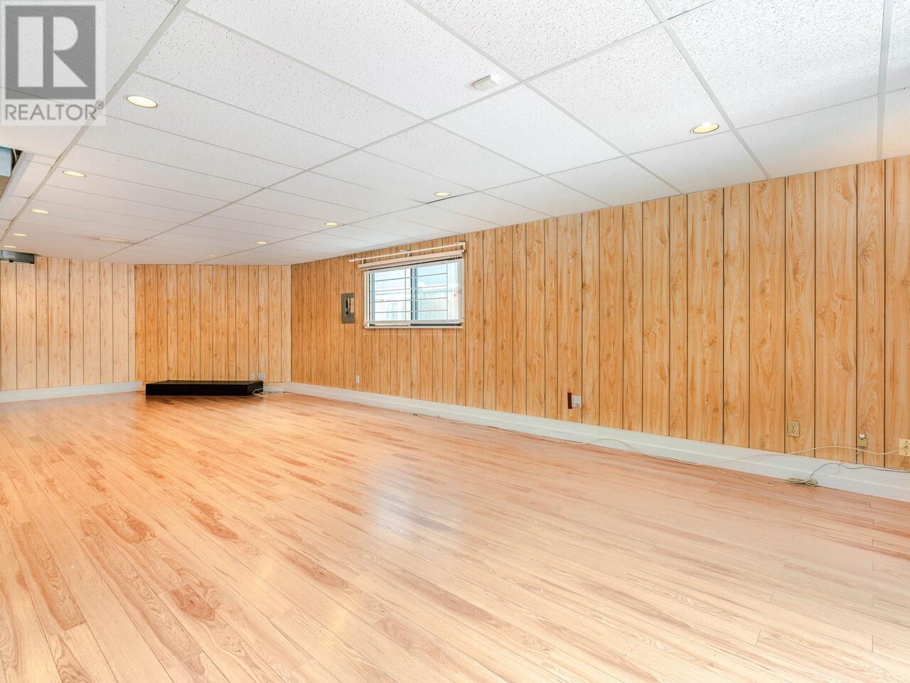 Listing Picture 16 of 21 : 4331 LANCELOT DRIVE, Richmond / 烈治文 - 魯藝地產 Yvonne Lu Group - MLS Medallion Club Member