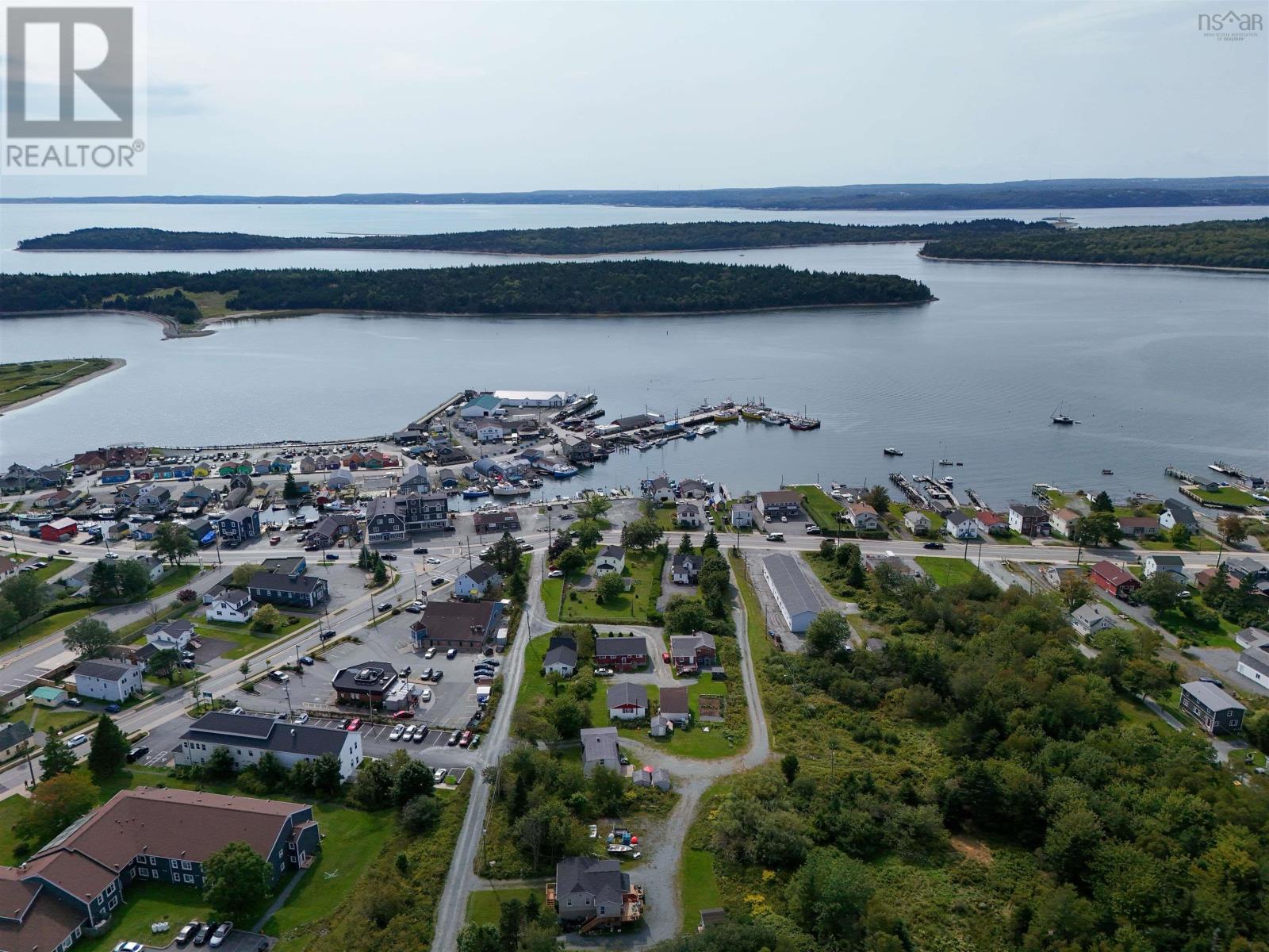 20 Silvers Lane, Eastern Passage, Nova Scotia  B3G 1M4 - Photo 5 - 202504548