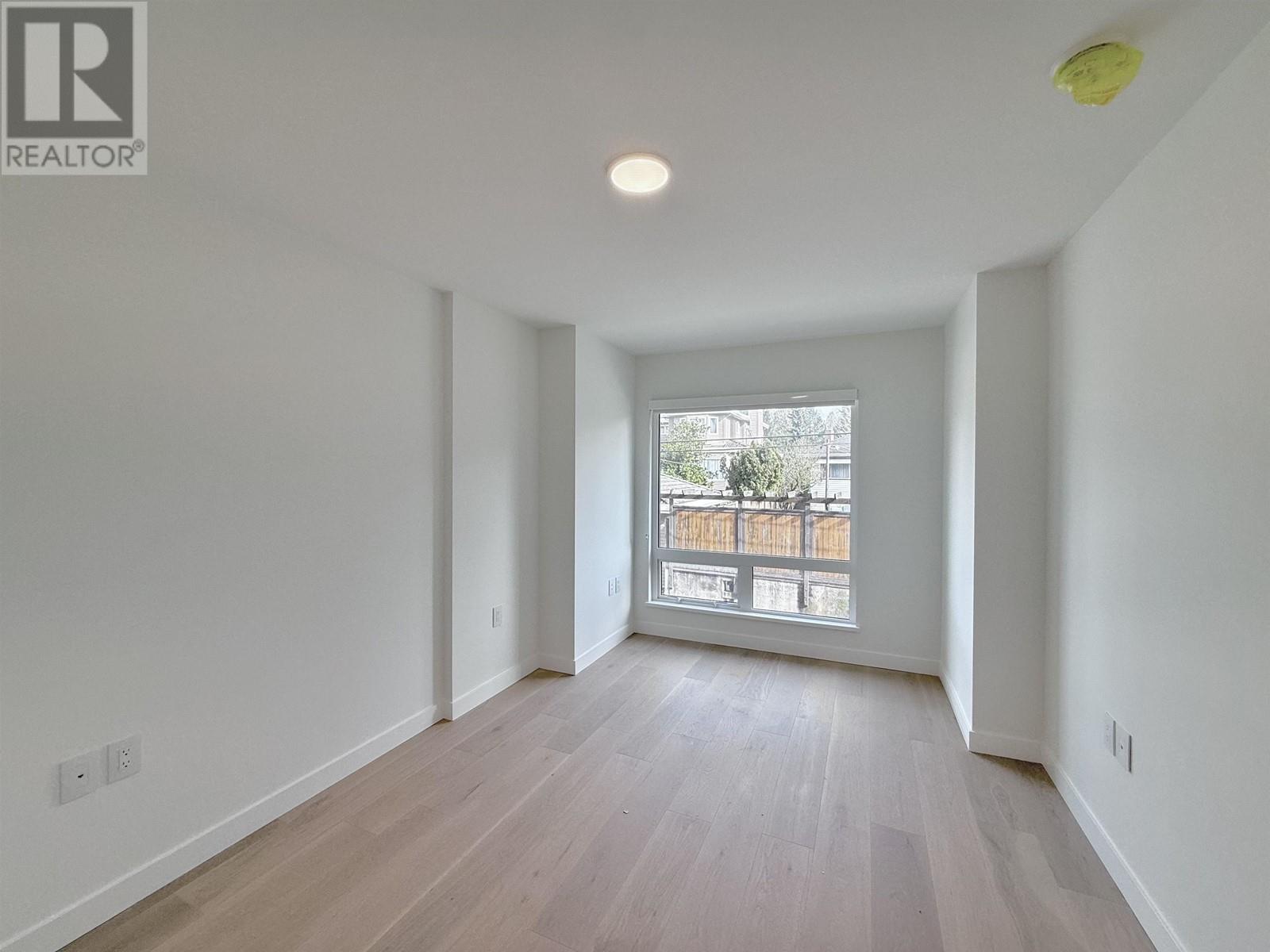 Listing Picture 14 of 15 : 108 5212 CAMBIE STREET, Vancouver / 溫哥華 - 魯藝地產 Yvonne Lu Group - MLS Medallion Club Member