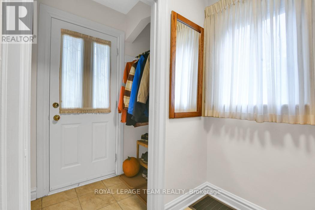 Property at 128 & 130 BAYSWATER AVENUE image 3