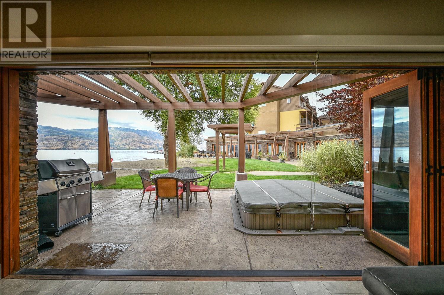 Property at 4020 Pritchard Drive N Unit# 7A image 5