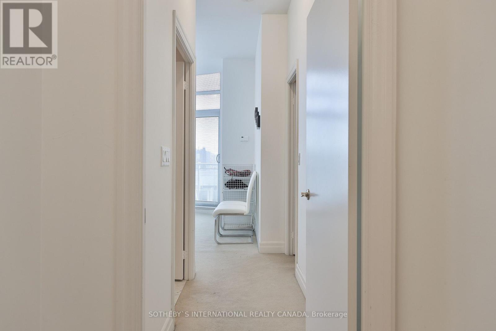 Ph 201 - 8 Scollard Street, Toronto, Ontario  M5R 1E9 - Photo 13 - C12007402