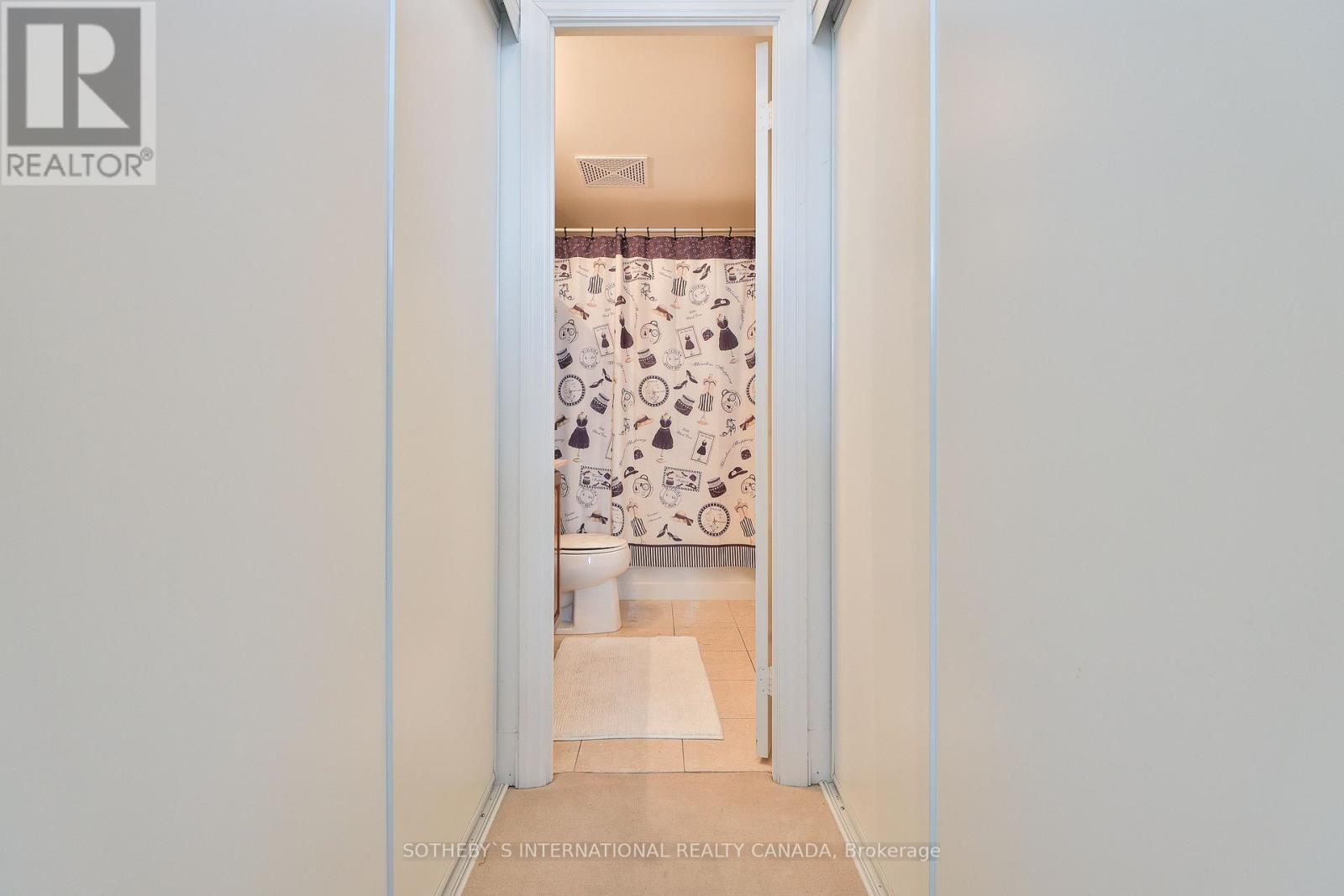 Ph 201 - 8 Scollard Street, Toronto, Ontario  M5R 1E9 - Photo 30 - C12007402
