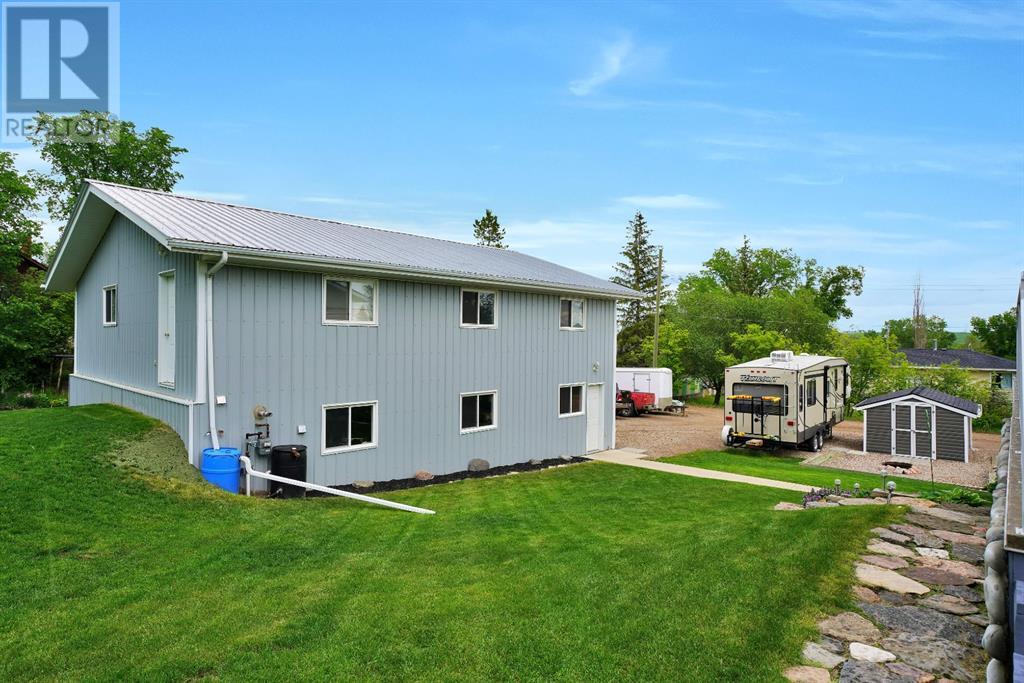 136 3 Rd Avenue S, Big Valley, Alberta  T0J 0G0 - Photo 40 - A2199697