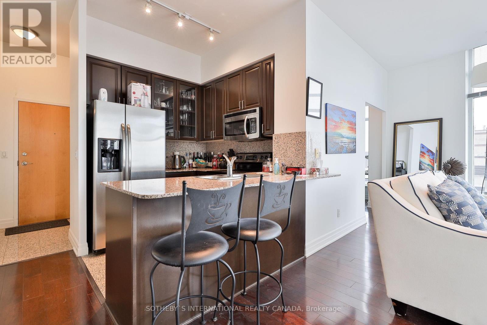 Ph 201 - 8 Scollard Street, Toronto, Ontario  M5R 1E9 - Photo 2 - C12007402