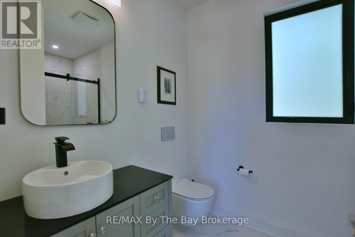 183 Woodland Drive, Wasaga Beach, Ontario  L9Z 2V4 - Photo 37 - S12010935