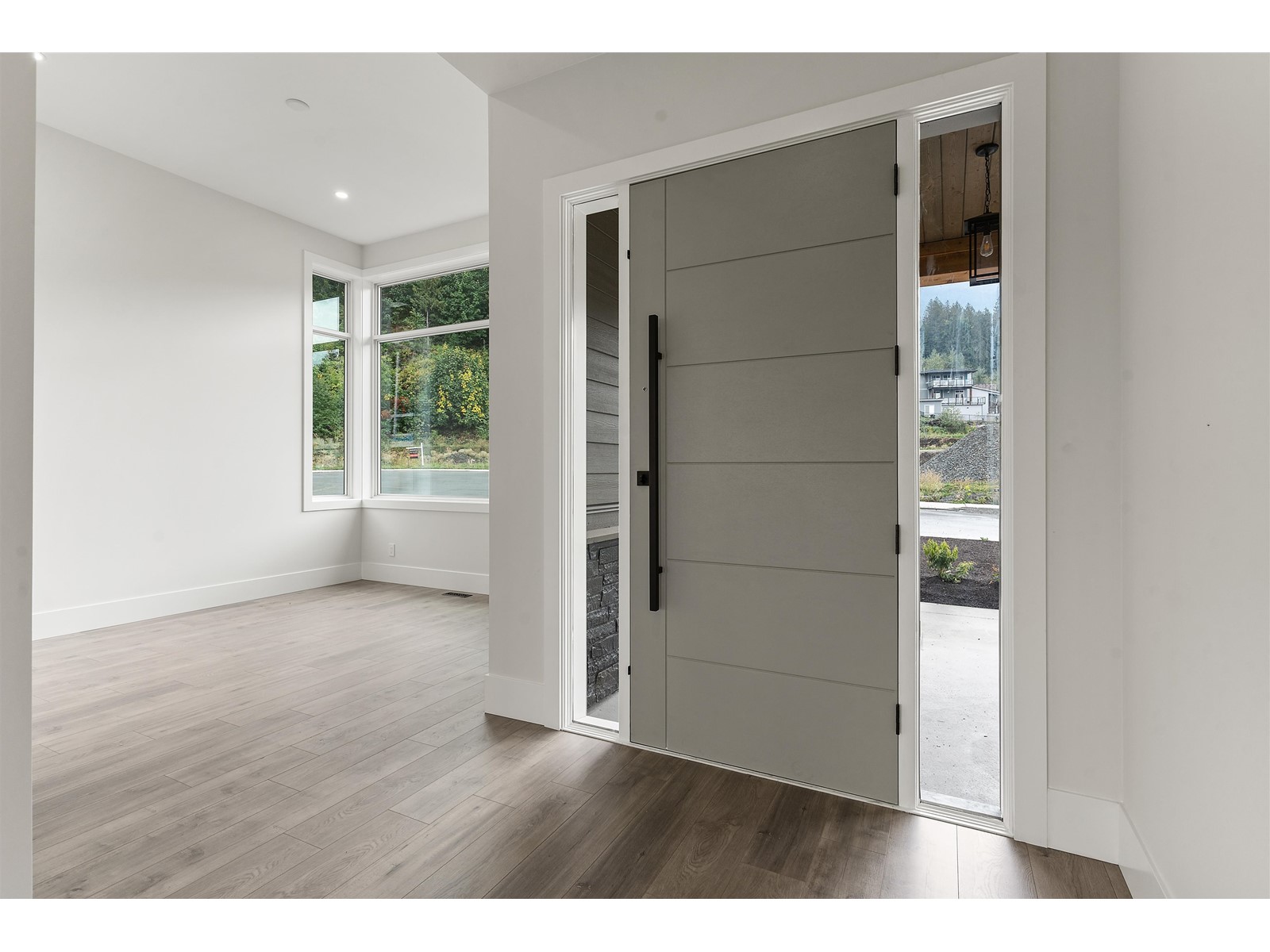 Property at 51193 CHARLOTTE PLACE image 3
