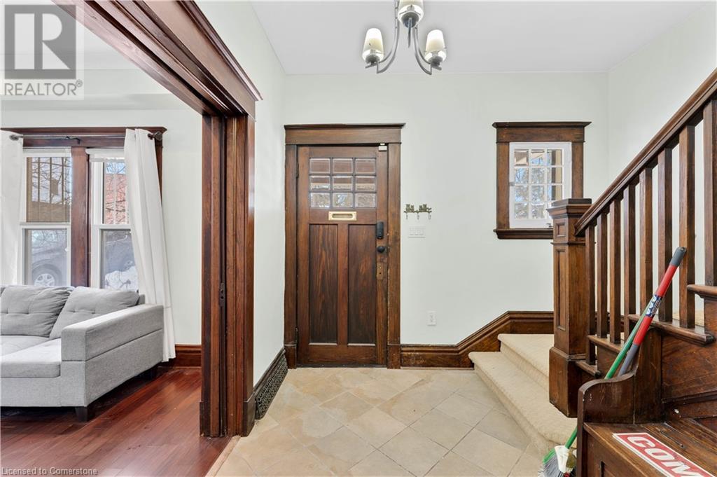 Property at 217 EARL Street image 5