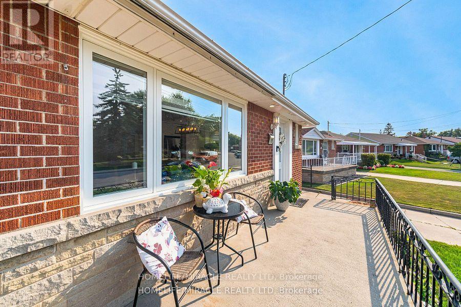 Property at 79 CASTLEFIELD DRIVE image 2