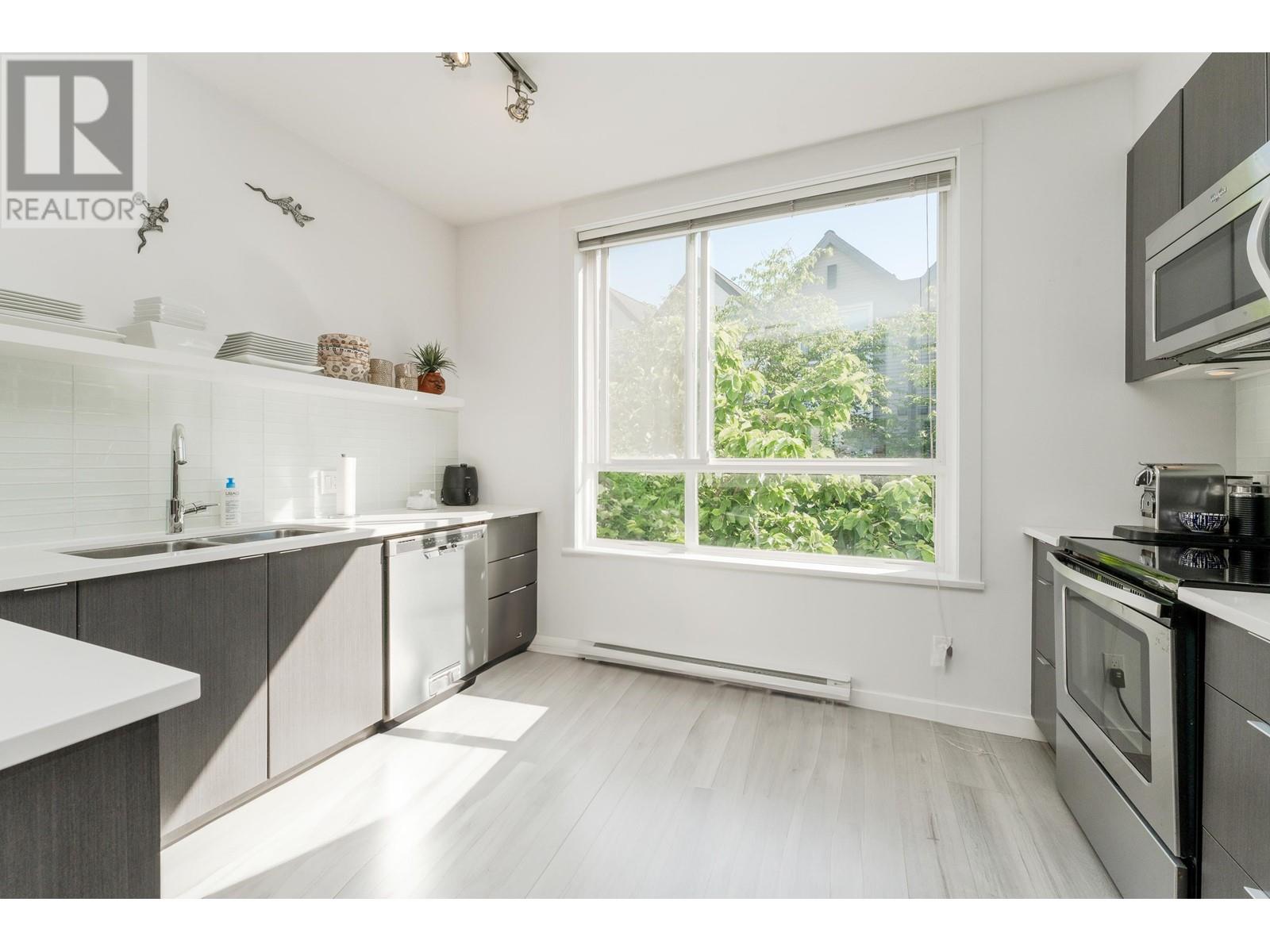 16 2310 Ranger Lane, Port Coquitlam, British Columbia  V3B 0K3 - Photo 5 - R2975525