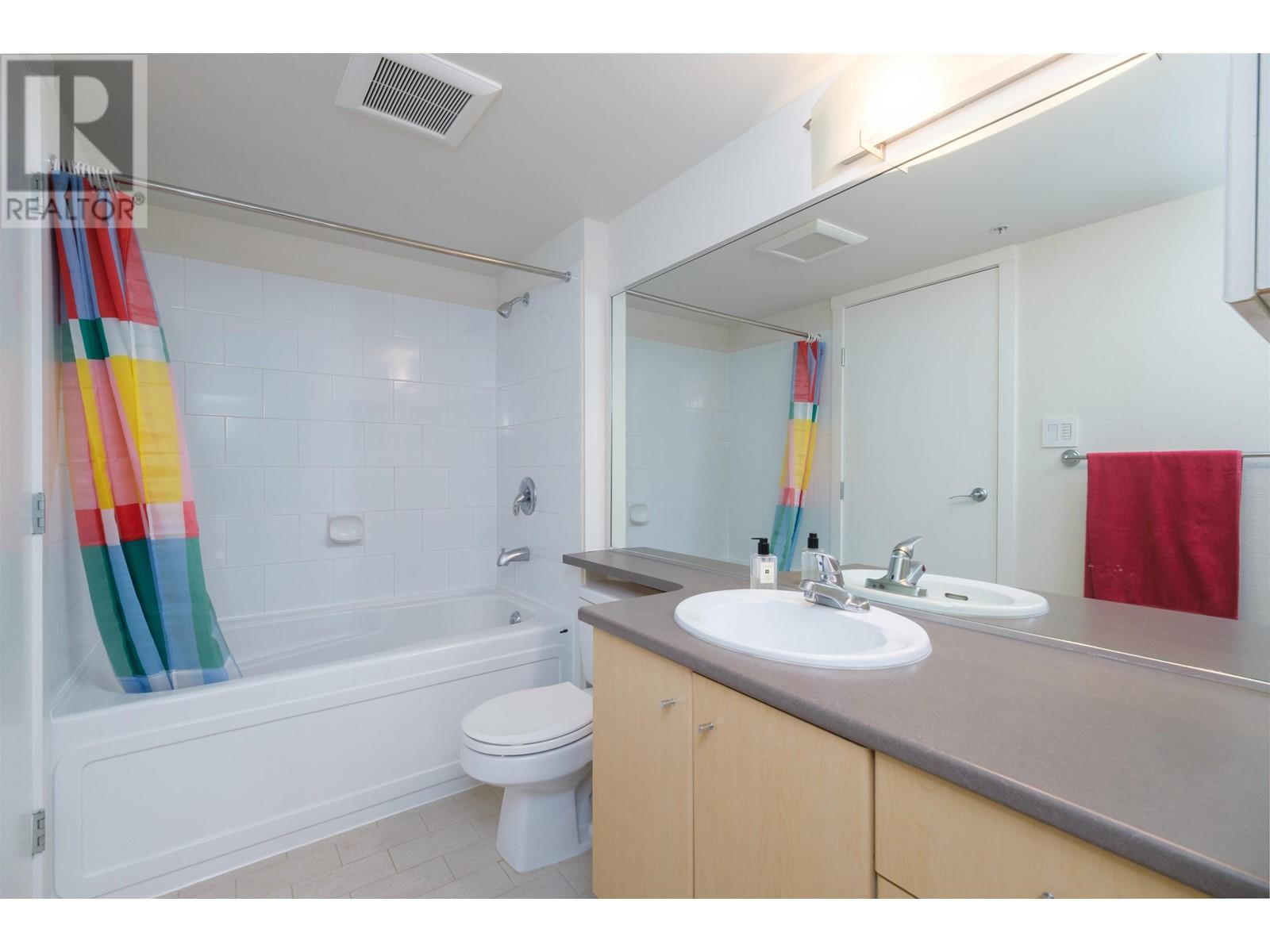 322 2768 Cranberry Drive, Vancouver, British Columbia  V6K 4V1 - Photo 12 - R2975577