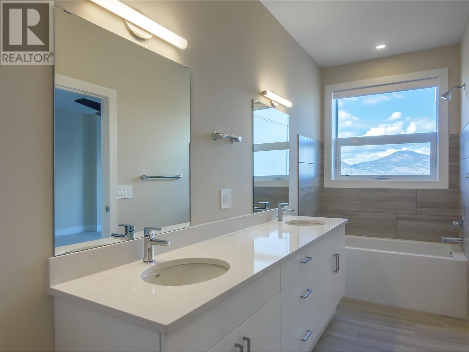 3362 SKAHA LAKE Road Unit# 1401 Penticton Photo 9