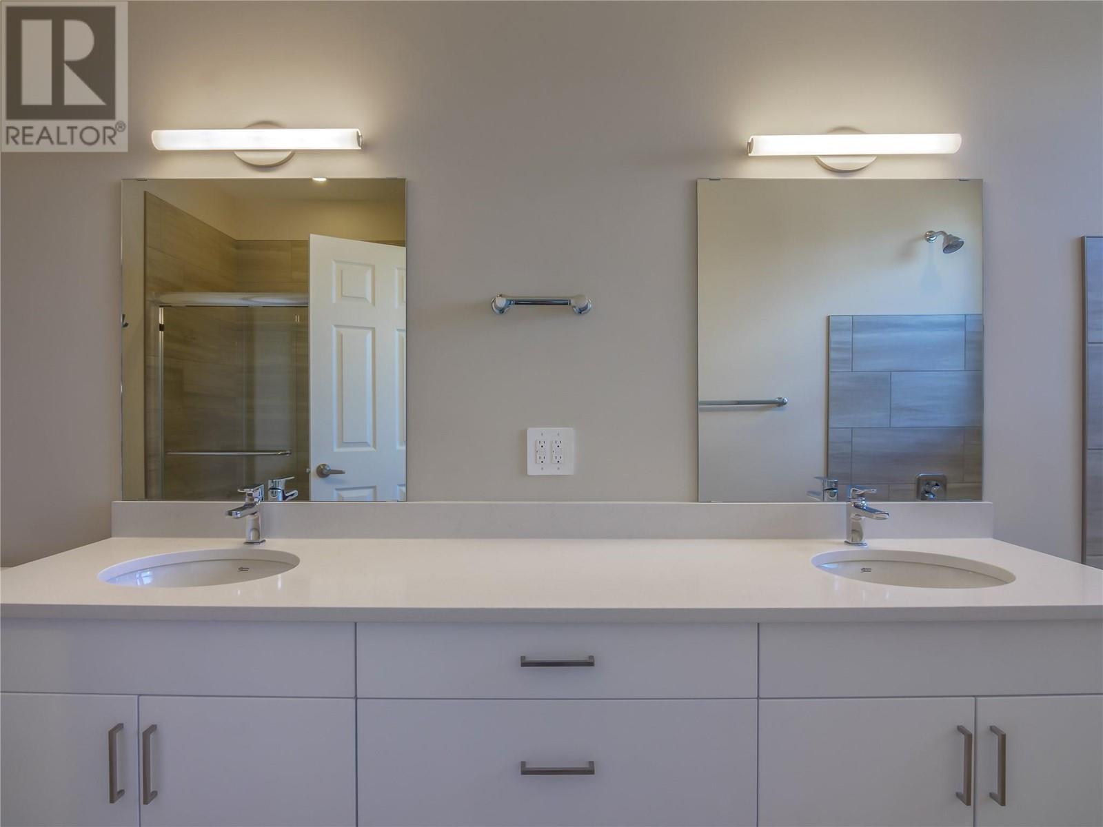 3362 SKAHA LAKE Road Unit# 1401 Penticton Photo 8