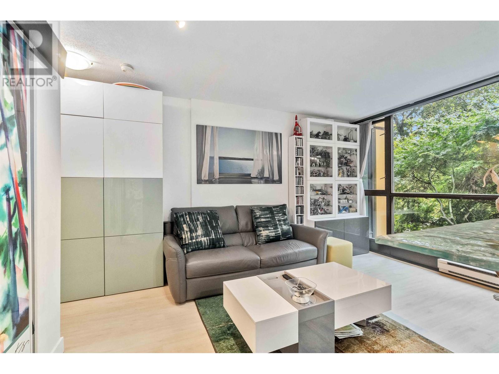 Listing Picture 3 of 23 : 308 1331 ALBERNI STREET, Vancouver / 溫哥華 - 魯藝地產 Yvonne Lu Group - MLS Medallion Club Member