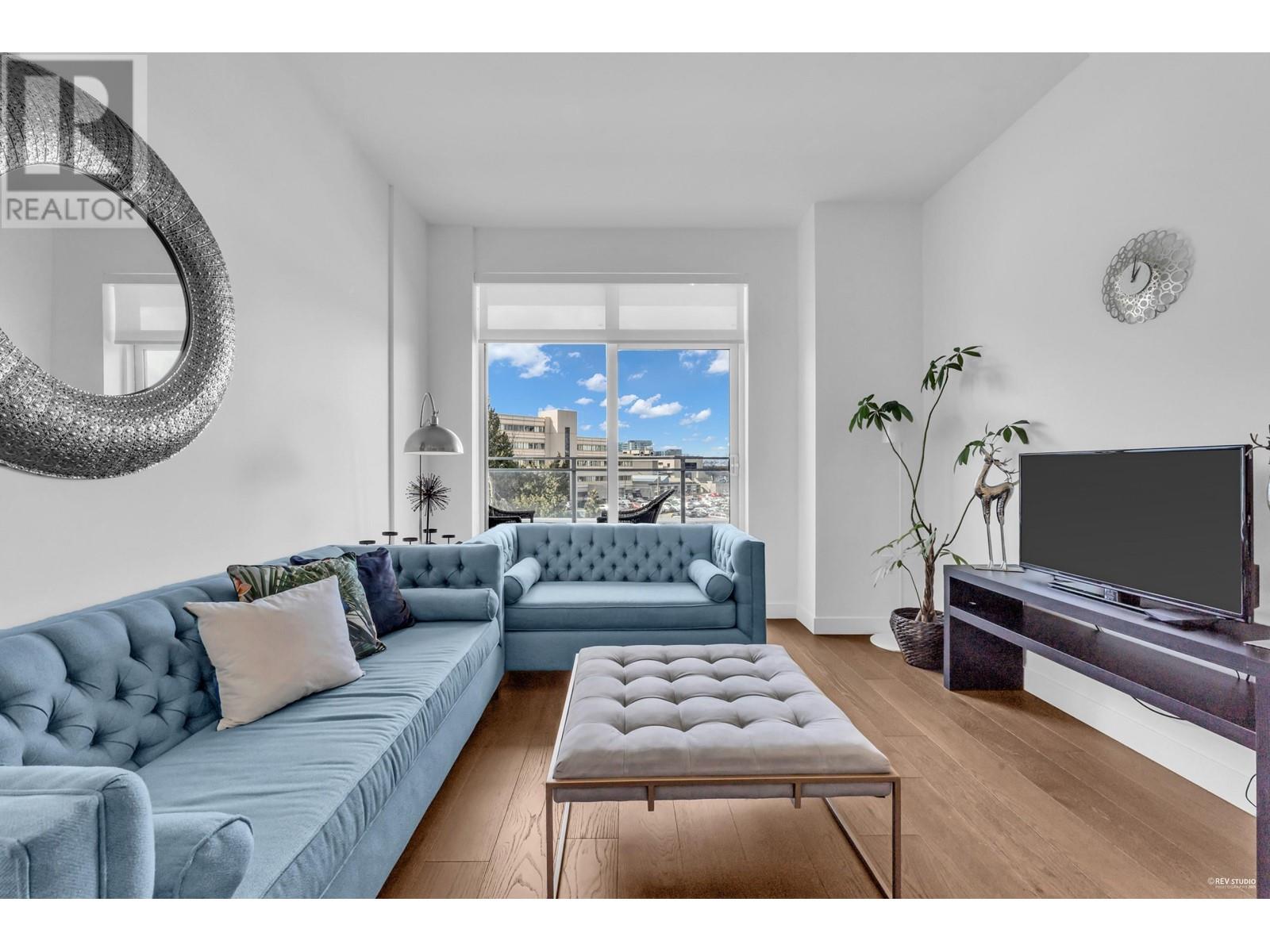 305 5788 GILBERT ROAD, richmond, British Columbia