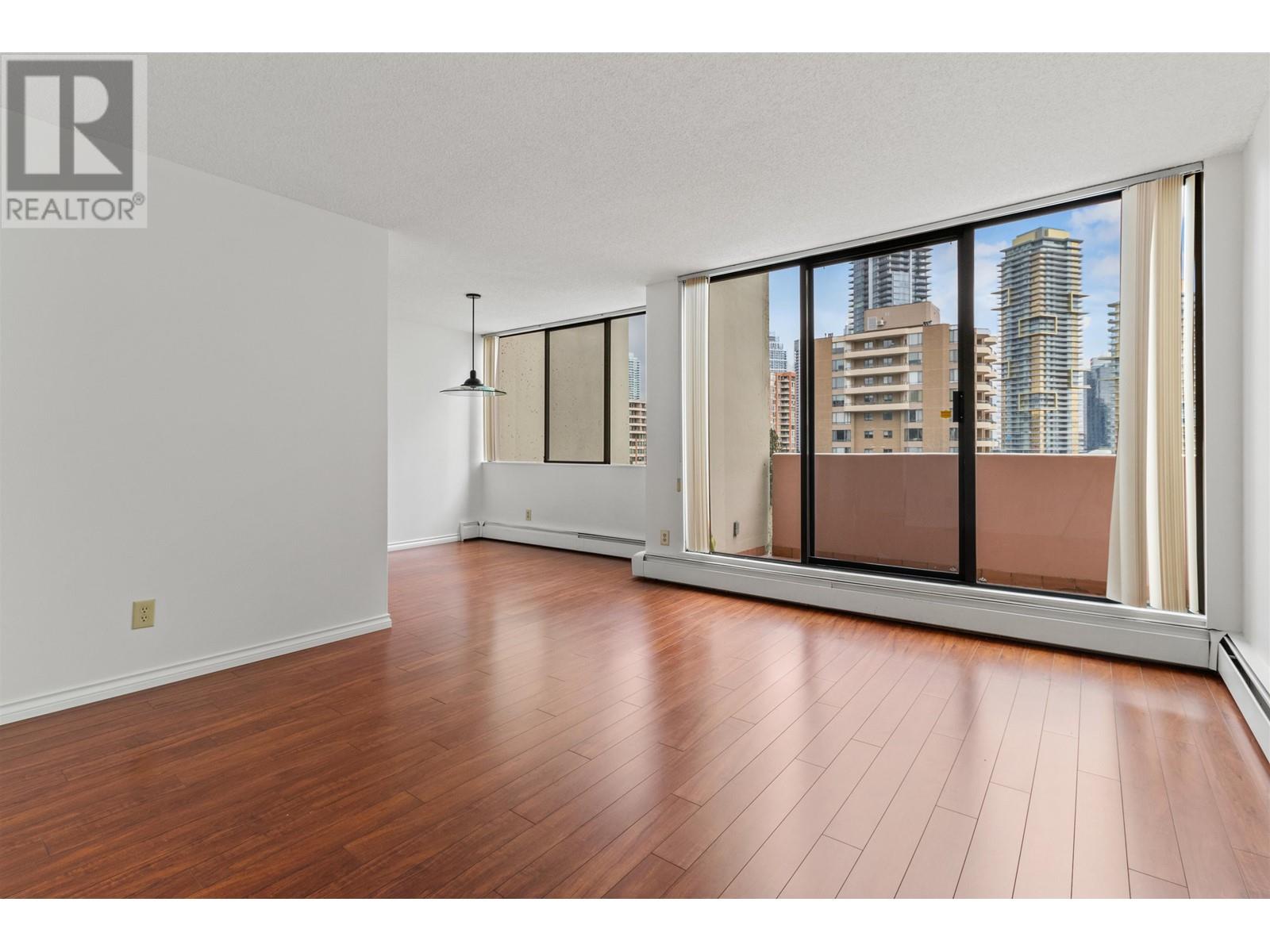 Listing Picture 9 of 14 : 1008 4200 MAYBERRY STREET, Burnaby / 本拿比 - 魯藝地產 Yvonne Lu Group - MLS Medallion Club Member