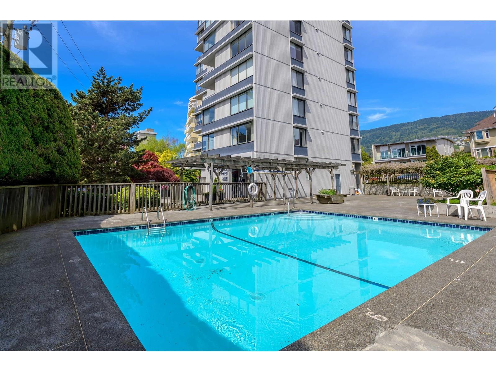203 2167 BELLEVUE AVENUE, west vancouver, British Columbia