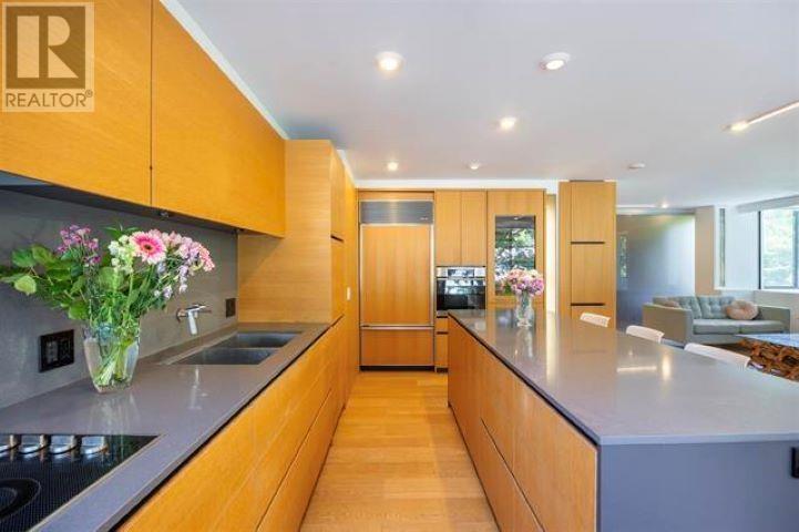 203 2167 Bellevue Avenue, West Vancouver, British Columbia  V7V 1C2 - Photo 11 - R2975627