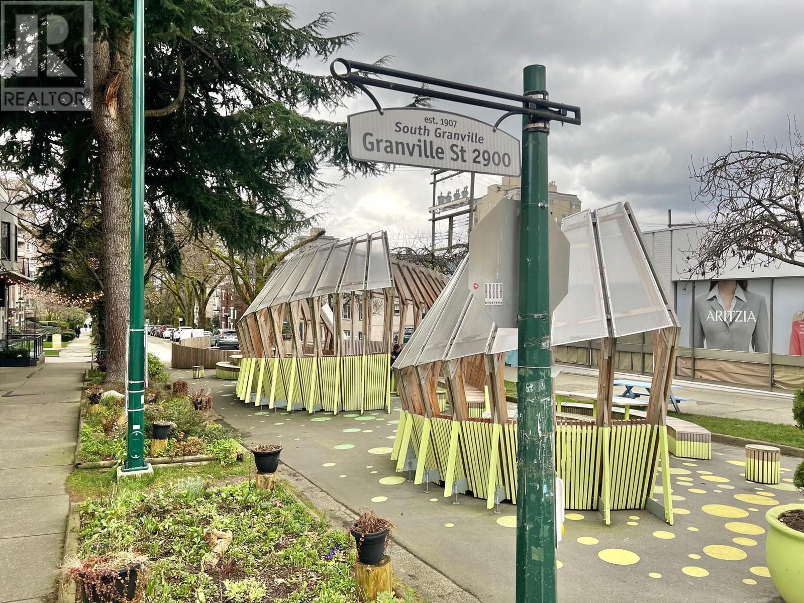 Listing Picture 23 of 29 : 309 1777 W 13TH AVENUE, Vancouver / 溫哥華 - 魯藝地產 Yvonne Lu Group - MLS Medallion Club Member