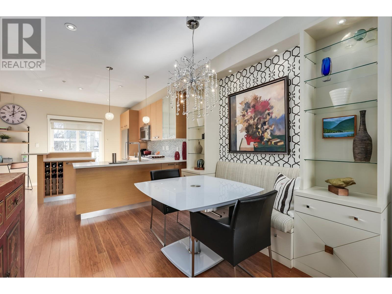 Listing Picture 6 of 25 : 950 W 15TH AVENUE, Vancouver / 溫哥華 - 魯藝地產 Yvonne Lu Group - MLS Medallion Club Member