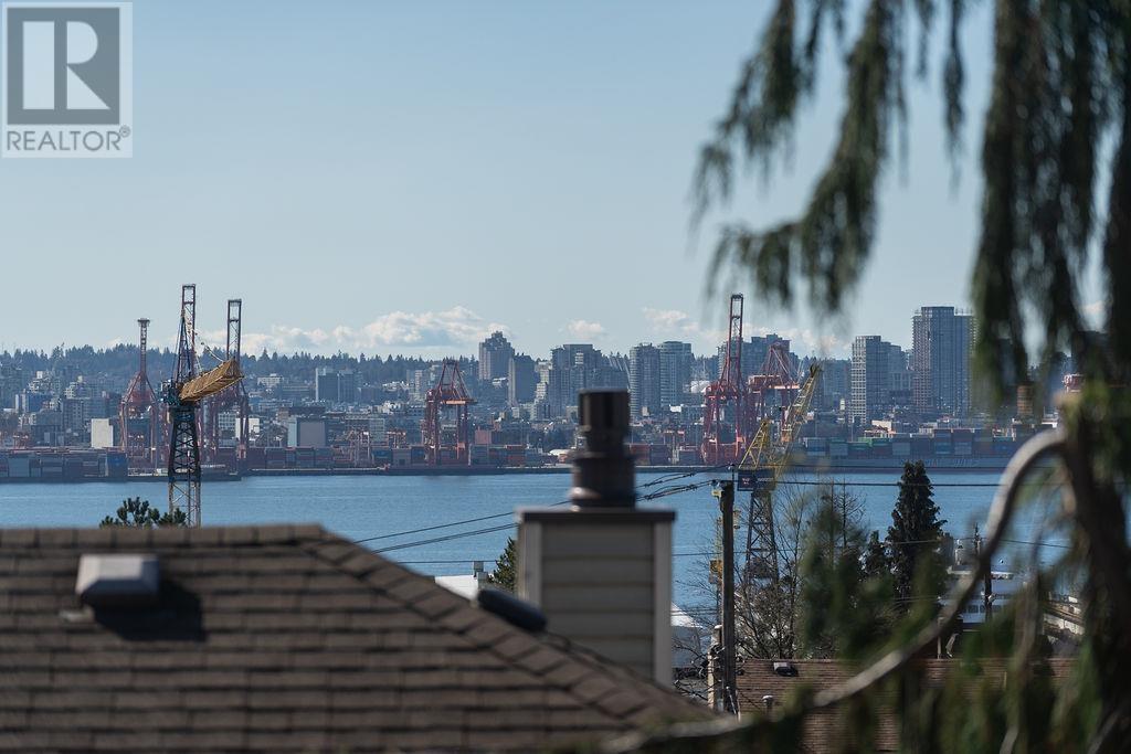 417 St Andrews Avenue, North Vancouver, British Columbia  V7L 4S7 - Photo 18 - R2975678