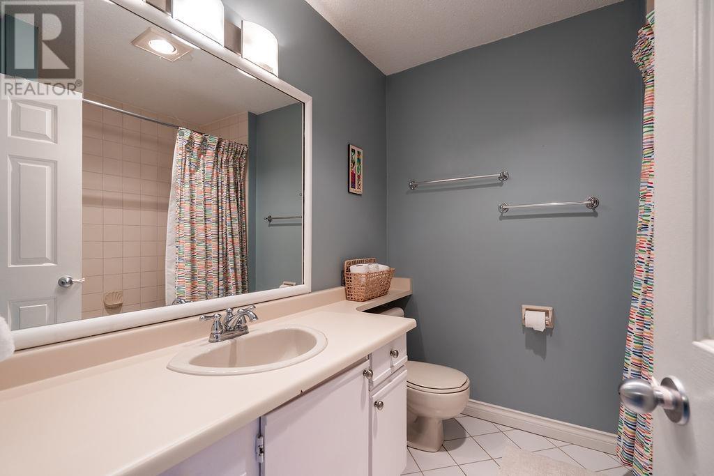 417 St Andrews Avenue, North Vancouver, British Columbia  V7L 4S7 - Photo 22 - R2975678
